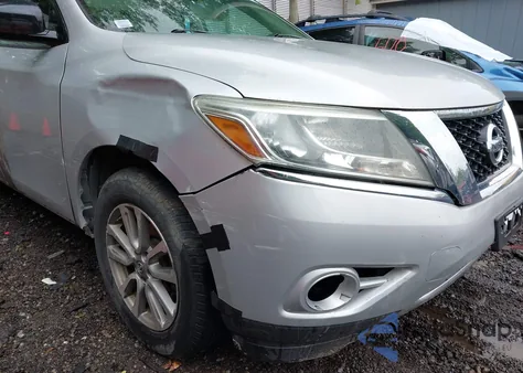 2014 Nissan Pathfinder Sv из США, поврежденный, VIN 5N1AR2MM8EC695848